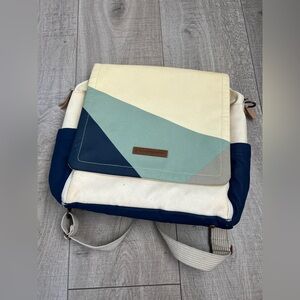 Petunia Pickle Bottom Abundance Boxy Backpack Diaper Bag